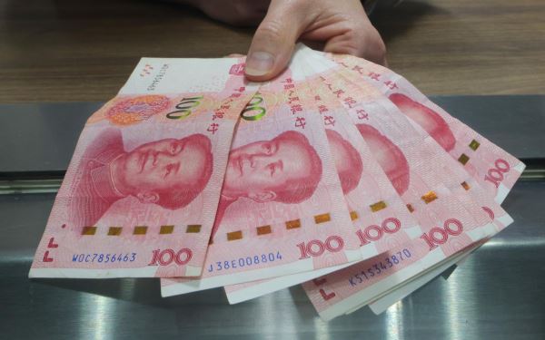 Курс юаня сегодня ниже ₽11,5: почему растет рубль